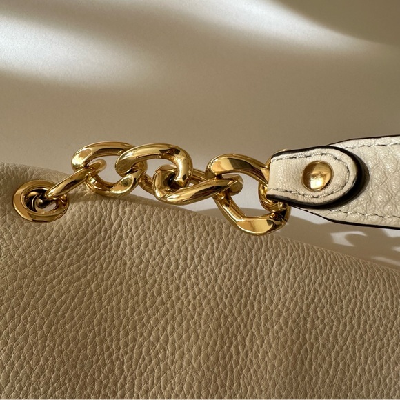 Michael Michael Kors White Pebbled Leather Shoulder Bag Purse - Picture 4 of 16